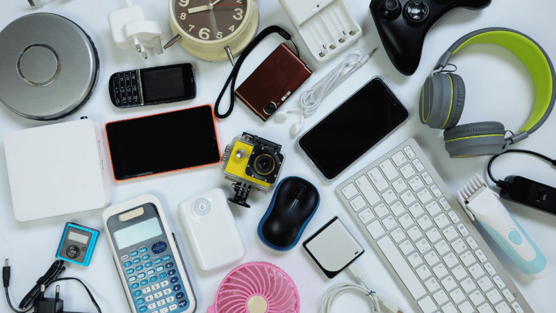What Are The Top 10 Cool Gadgets for Bloggers?
